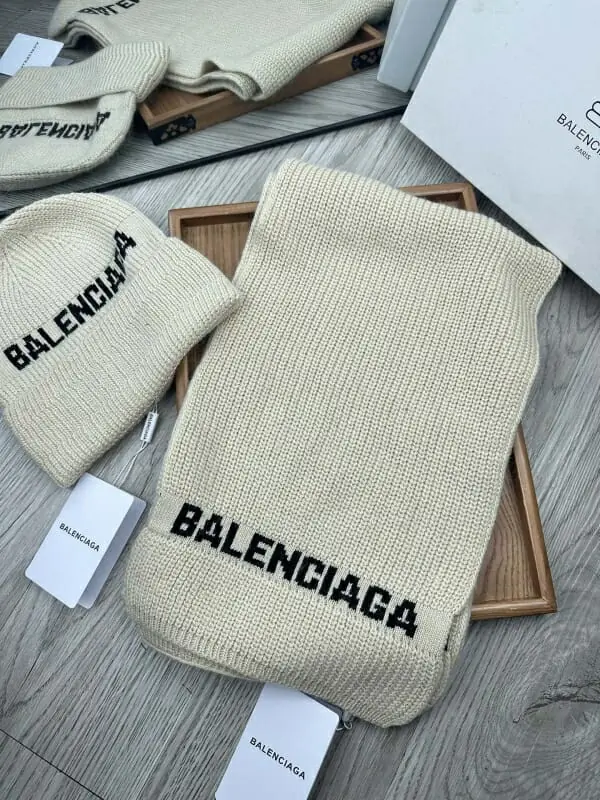 balenciaga hat and echapres set s_1265133